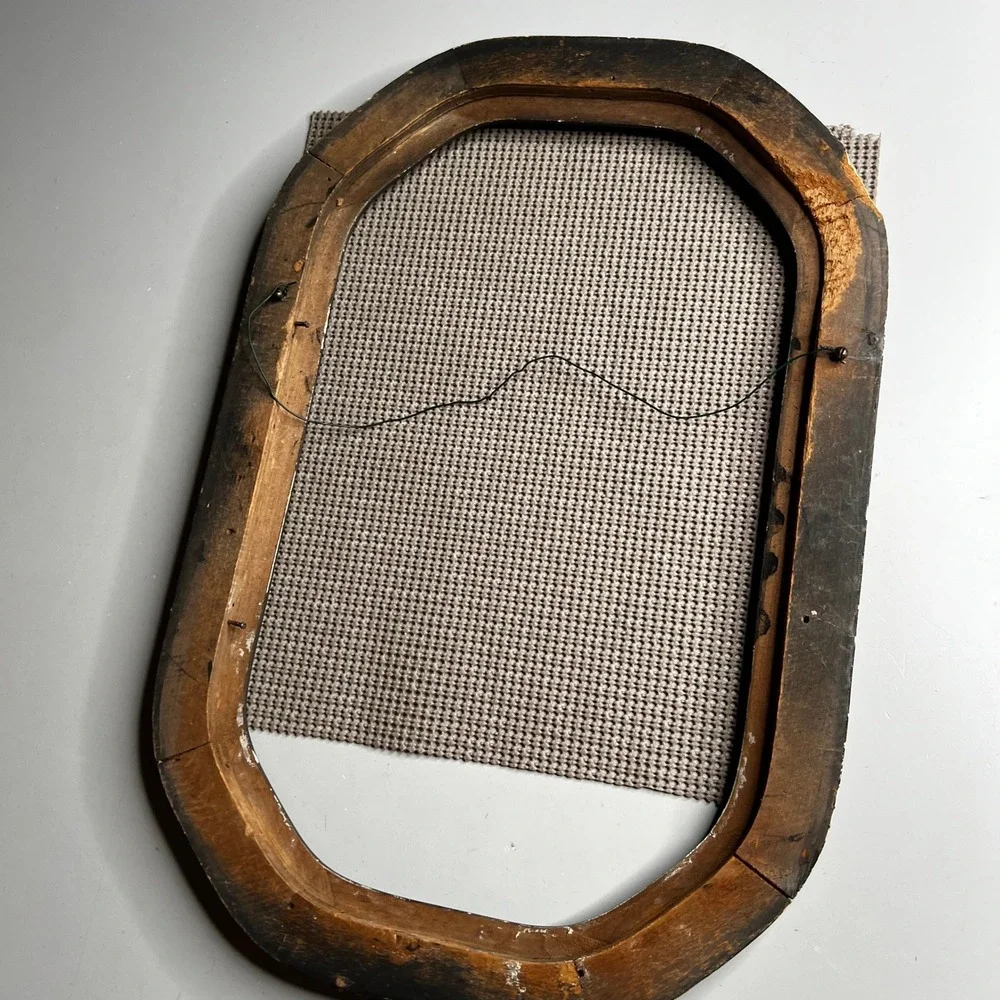 Antique Victorian Oval Wood Picture Frame Ornate Floral Relief Gold Black 16x10